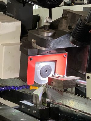 LDX-021 Máquina de rectificación de engranajes de corte de banda de carburo